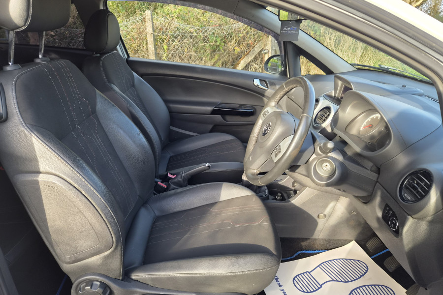Vauxhall  Corsa 